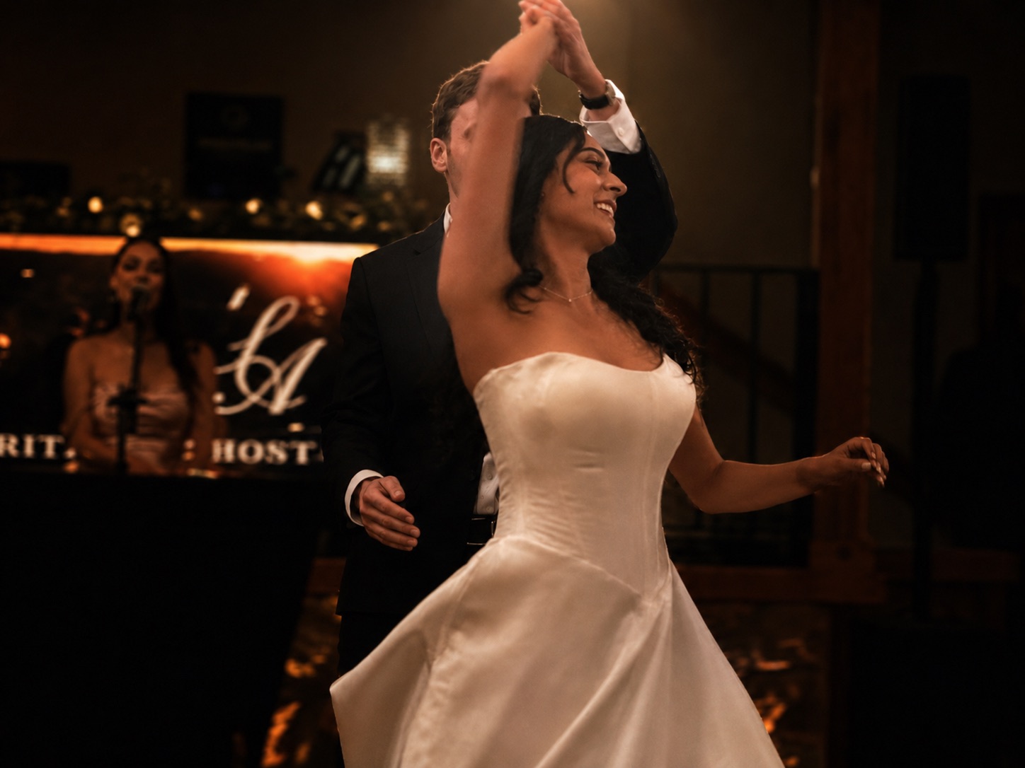 A couple sharing their first dance at Ridgecrest at Stroudsmoor, with Premium Entertainment providing the music
