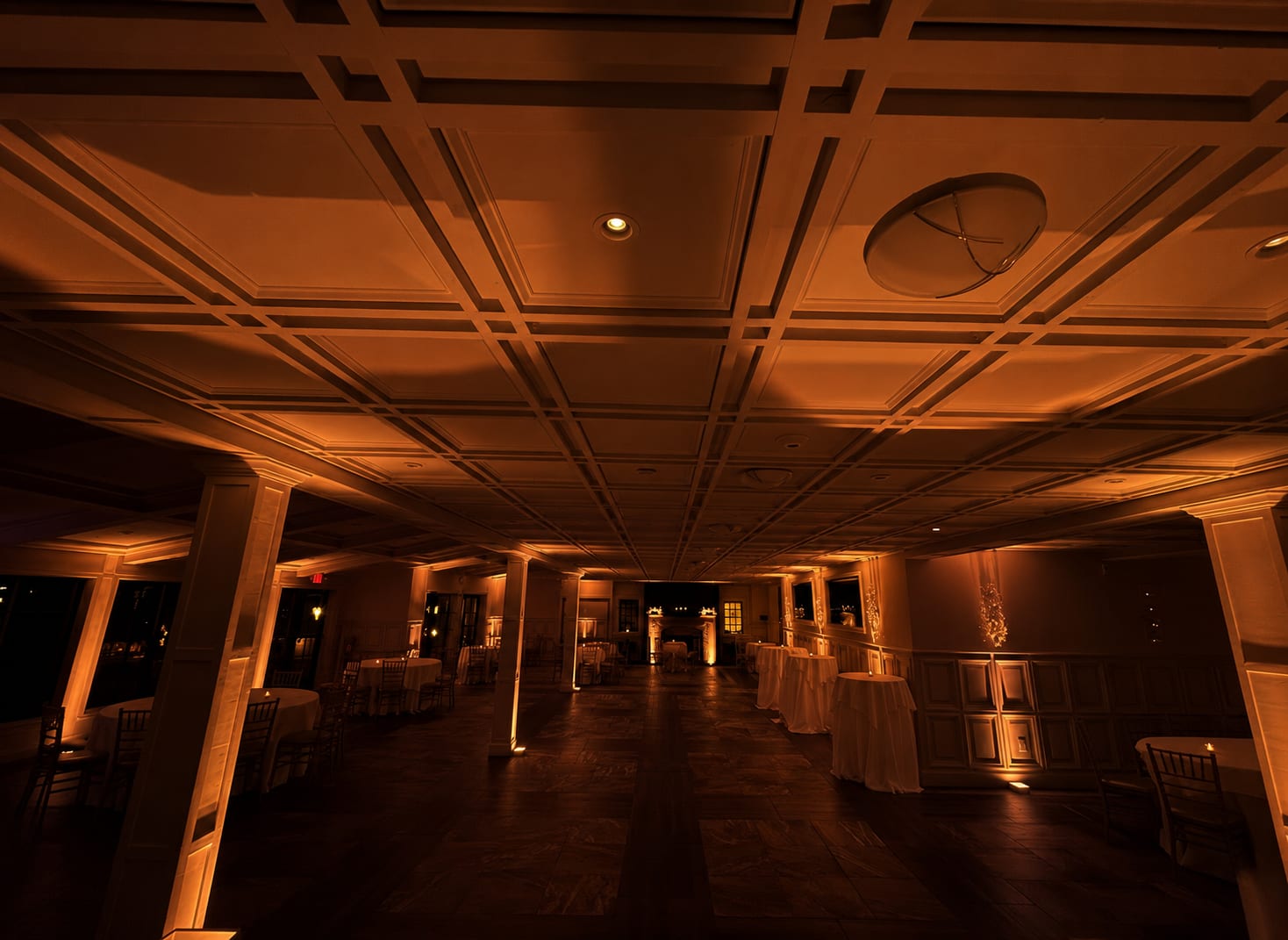 Uplighting ambiance at Hotel du Village