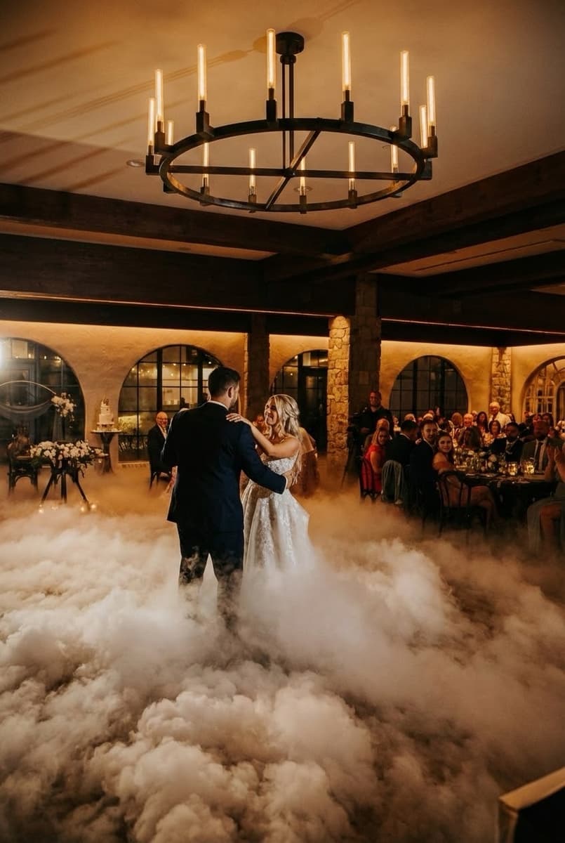 Fall Foliage Weddings in the Poconos | Autumn Wedding Guide | Premium Entertainment
